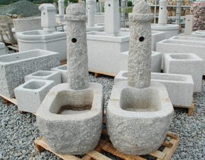 versch. Brunnen und Tröge, Granit