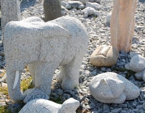 Tierfiguren, Granit